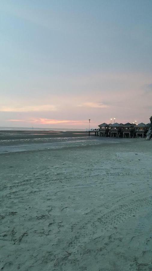 Zamlan Gold Coast Morib Intl Resort - 3 Rooms Apartment Banting  Bagian luar foto